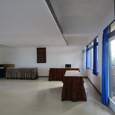 Hotel Pantes Sarangan Extérieur photo