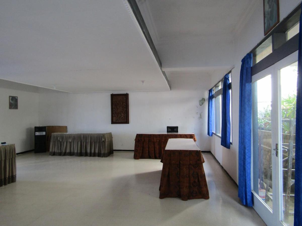 Hotel Pantes Sarangan Extérieur photo