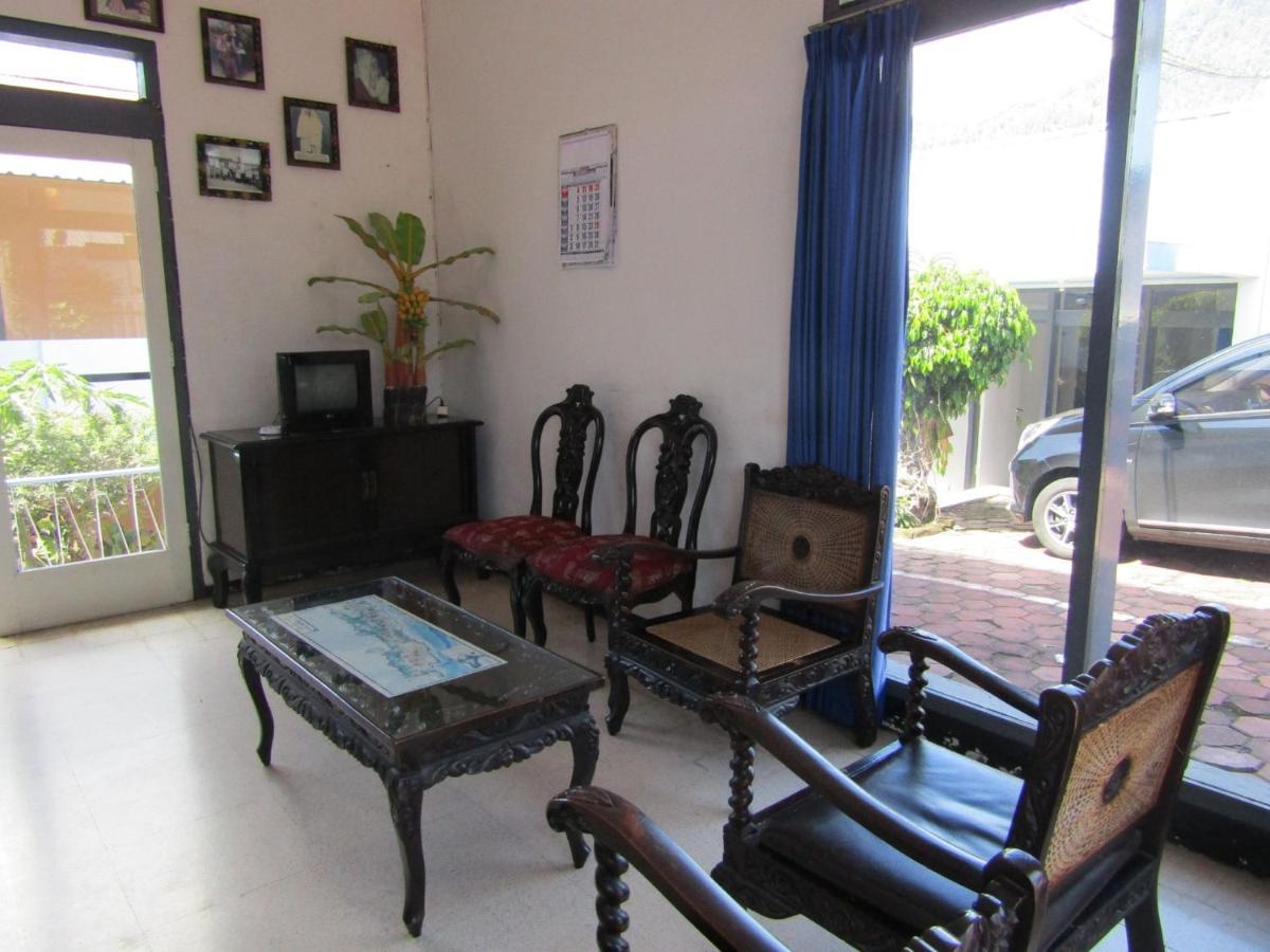 Hotel Pantes Sarangan Extérieur photo