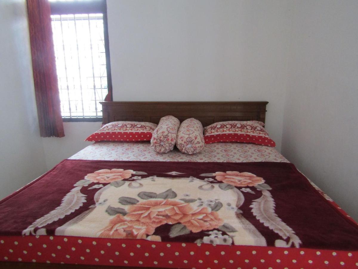 Hotel Pantes Sarangan Extérieur photo