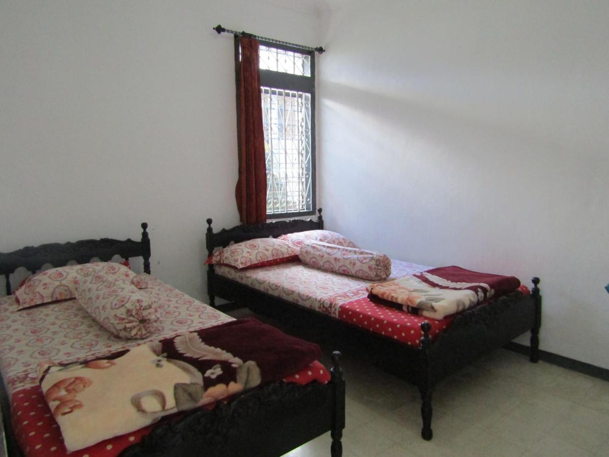 Hotel Pantes Sarangan Extérieur photo