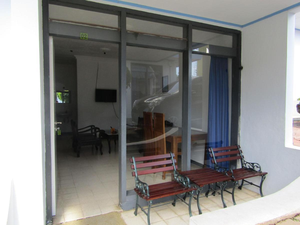 Hotel Pantes Sarangan Extérieur photo
