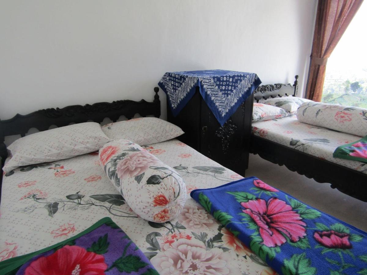 Hotel Pantes Sarangan Extérieur photo